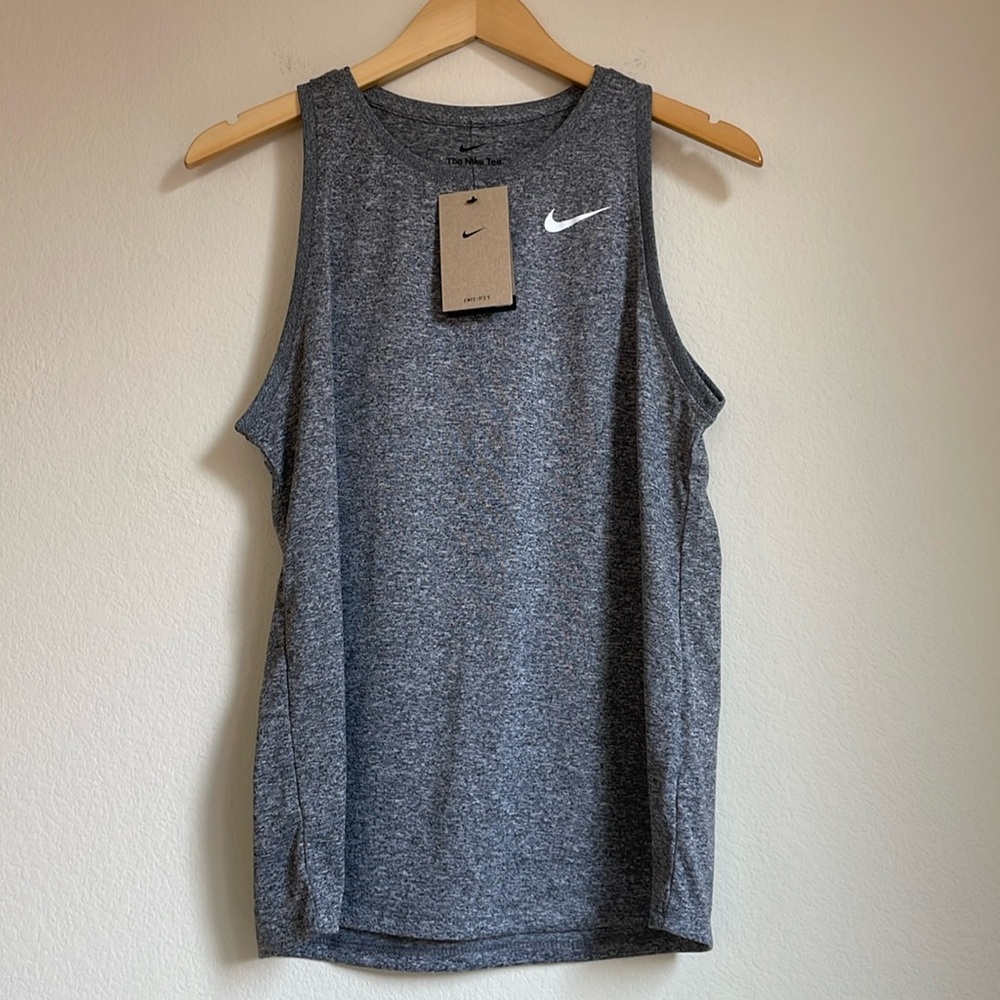 NWT Nike Gray Athletic Tank Size M